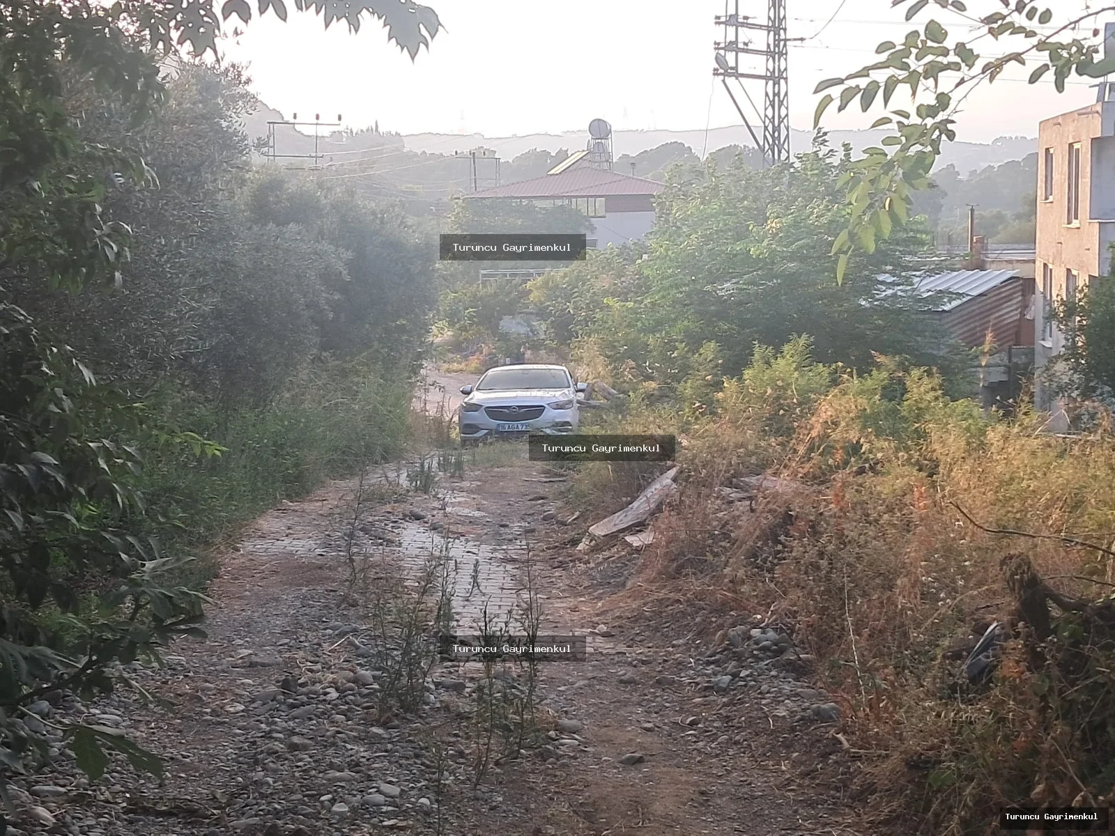 YENİÇAĞ DA YOLA SIFIR SATLIK 400 M2 İMARLI İFRAZLI KÖŞE PARSEL fotoğraf 5
